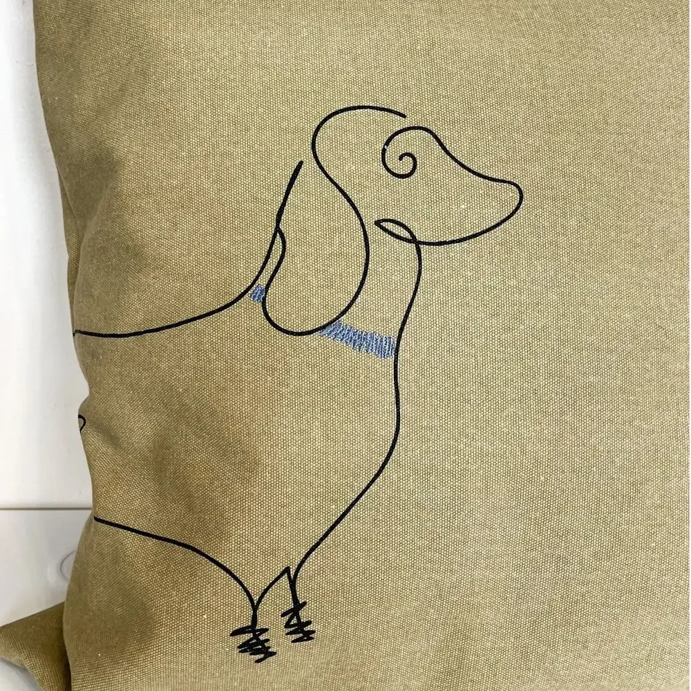 ED Ellen Degeneres Dachshund Dog Accent‎ Throw Pillow 20X20 Tan Embroidered Zip